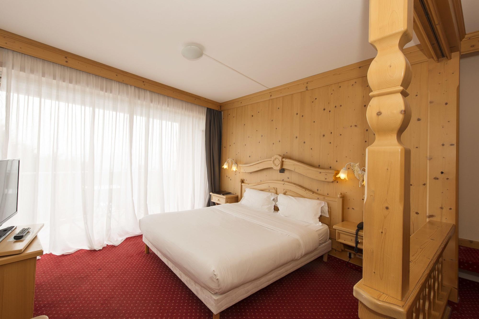 Alexain Hotel Restaurant & Wellness - Colmar Ouest Trois-Epis Exterior photo