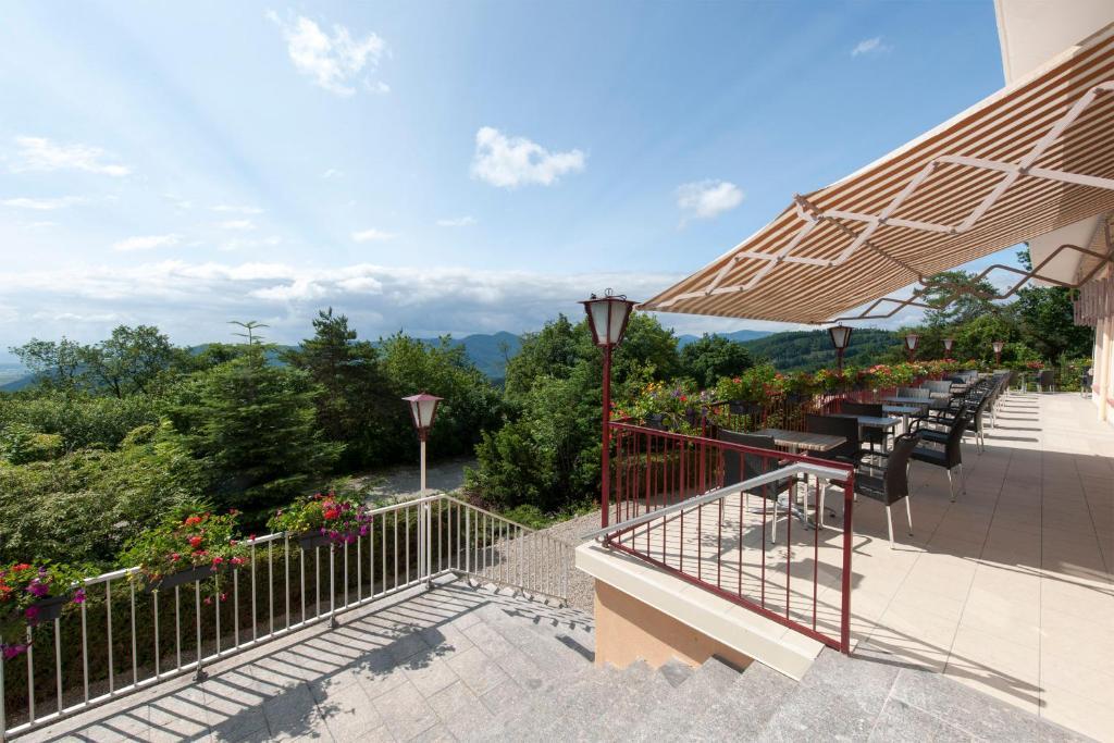 Alexain Hotel Restaurant & Wellness - Colmar Ouest Trois-Epis Exterior photo
